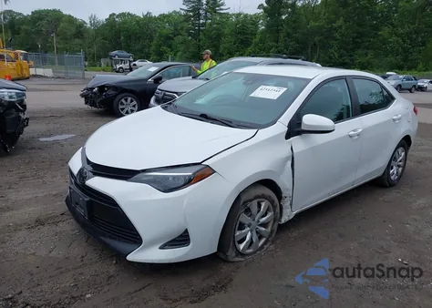 2019 Toyota Corolla Le z USA, uszkodzony, nr VIN 5YFBURHE4KP871333